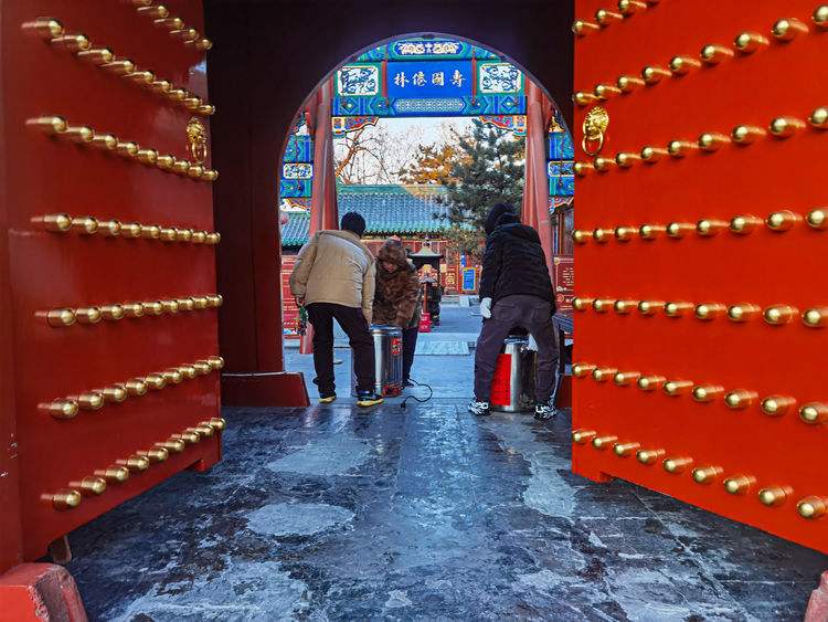 北京寺庙施腊八粥时间地点