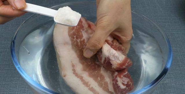 盐水解冻肉的最快方法