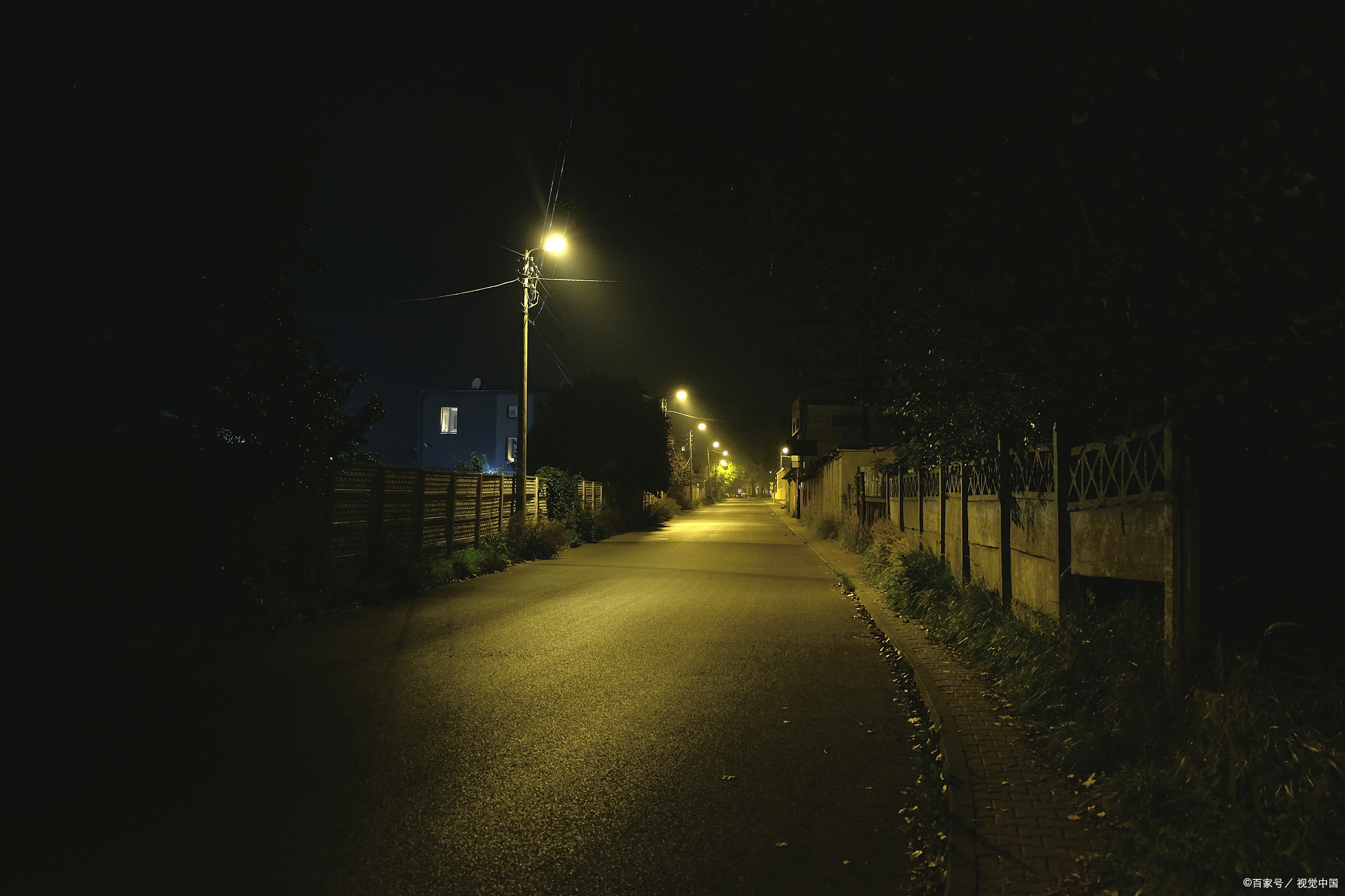 适合晚上2点发的朋友圈有哪些