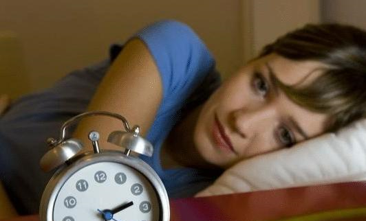 长期凌晨4点起床有没有危害