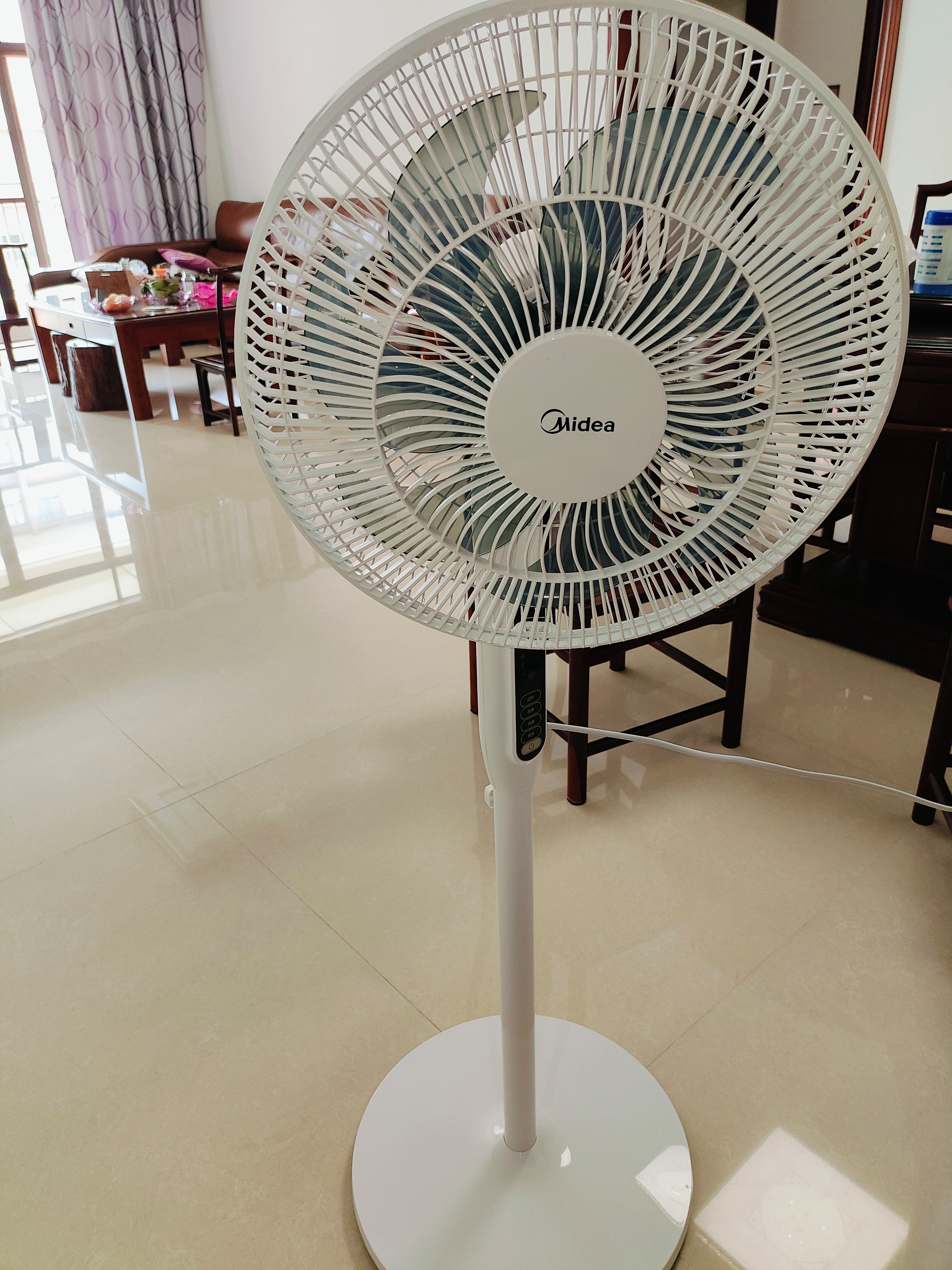 落地式电风扇如何安装