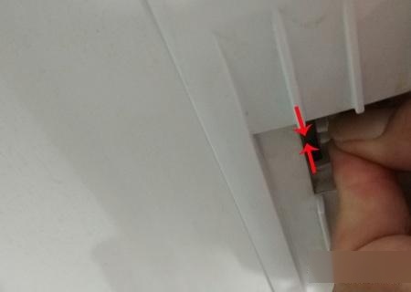 格力空调滤网怎么拆下来?