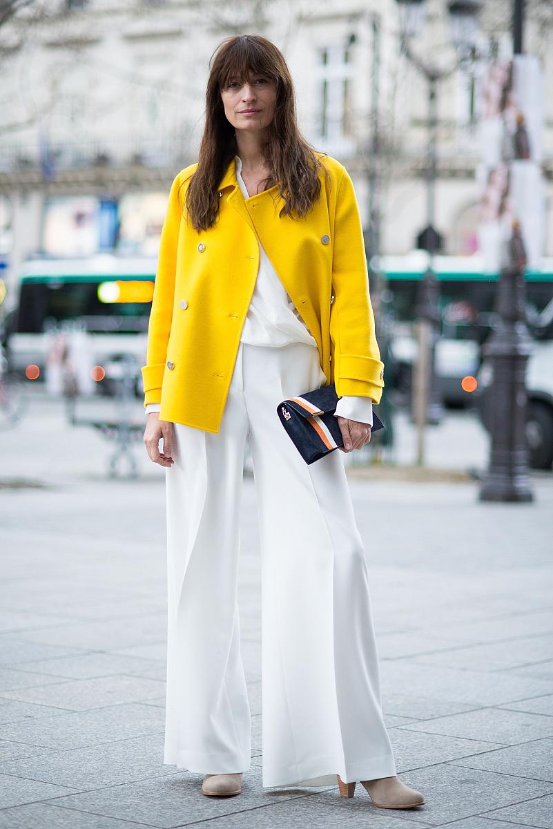 肤色偏黑偏黄穿什么颜色的衣服