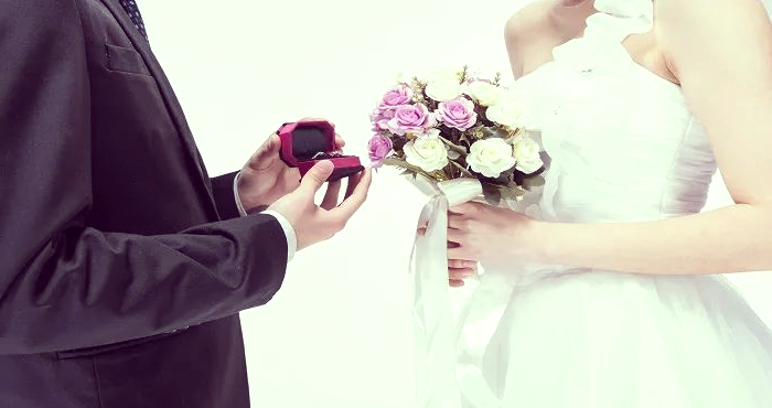 梦见朋友结婚有什么预兆