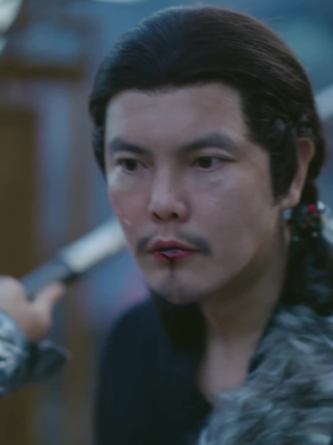 千军万马避白袍什么意思