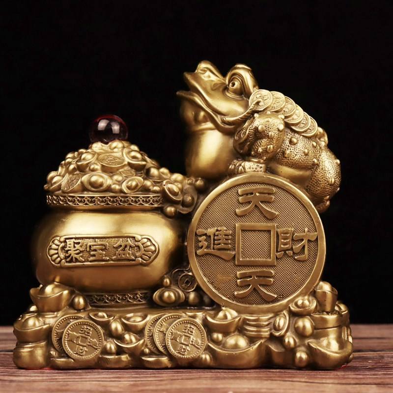 为何蟾蜍摆件具有招财寓意