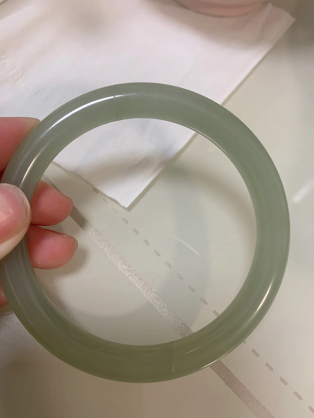 玉镯子碎了征兆着什么