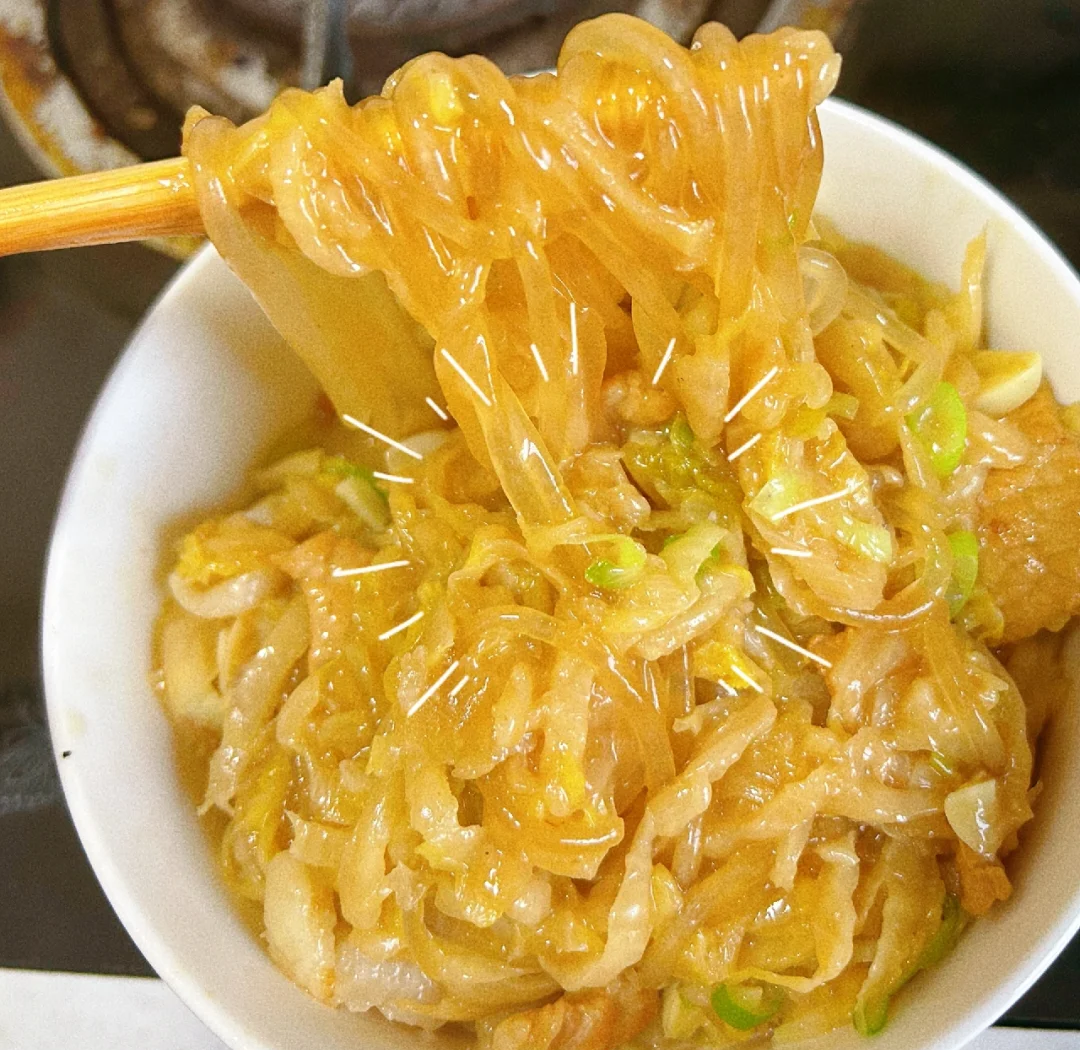 白菜酸菜炖粉条的烹饪方法