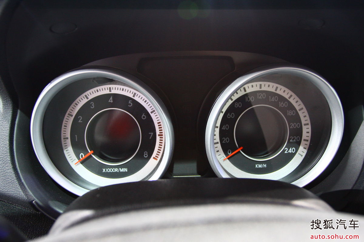 奔腾g5500相当于i几