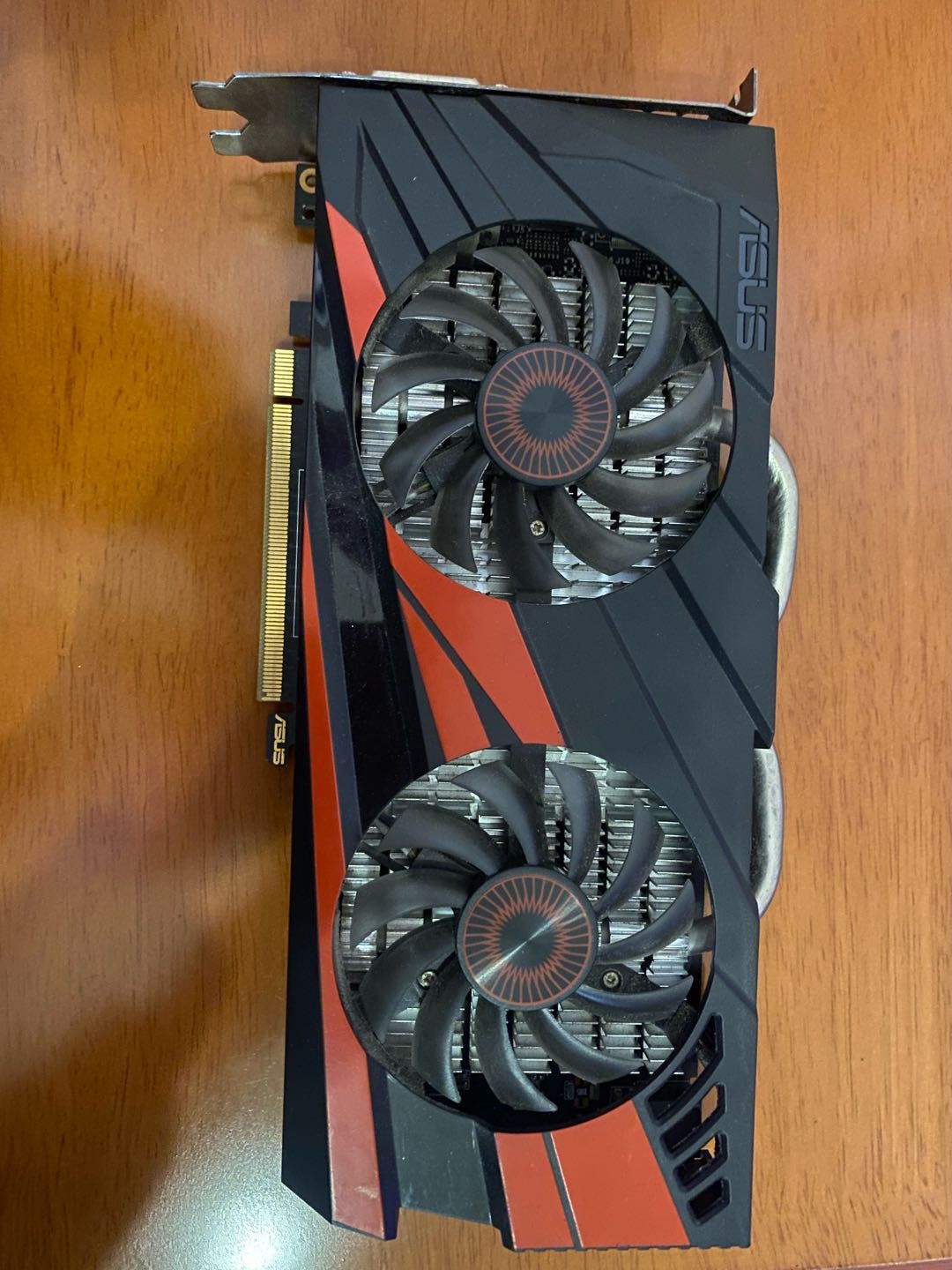 9602g显卡能吃鸡吗？