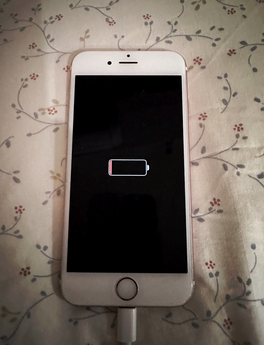 苹果手机开不了机是什么情况