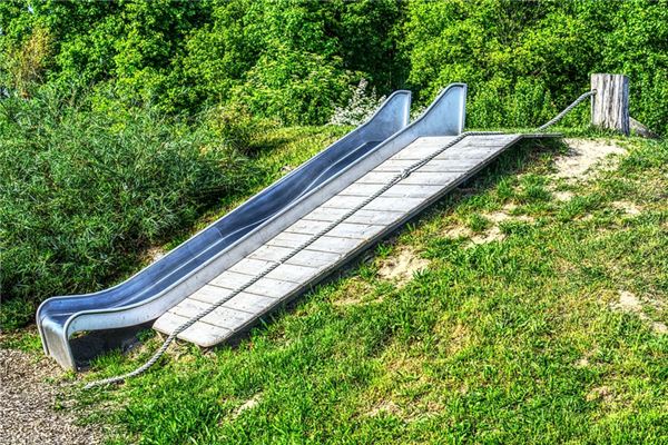 女人梦见爬坡爬不上去是什么征兆