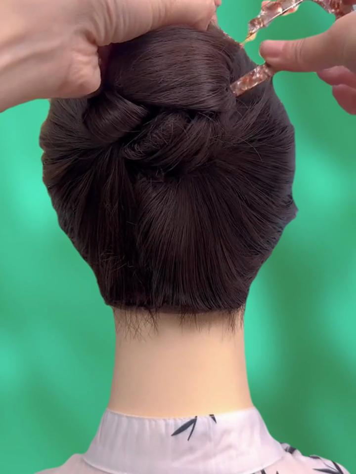 怎么盘头发简单好看这三款都很简单