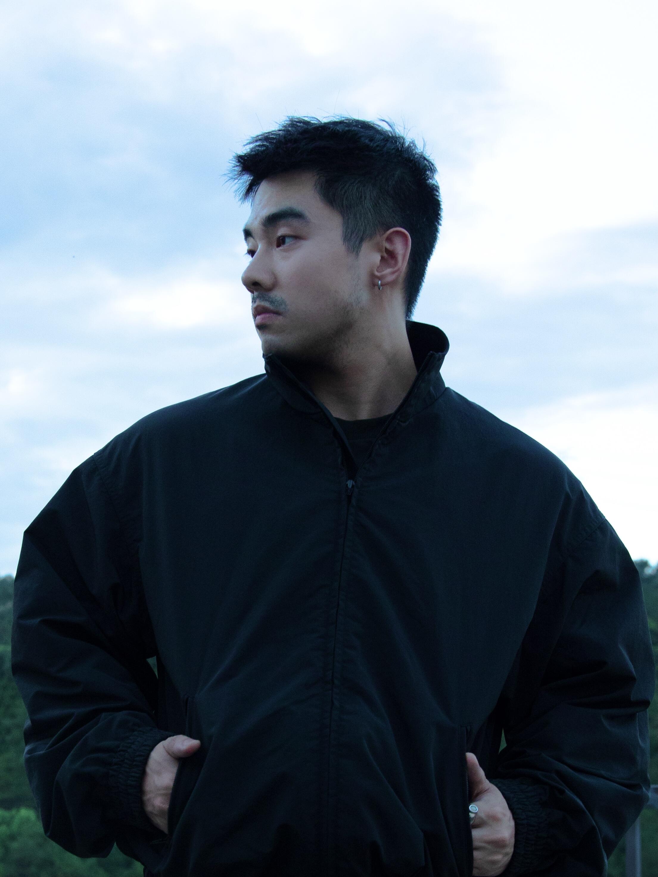 男的长相怎样才算英俊呢?