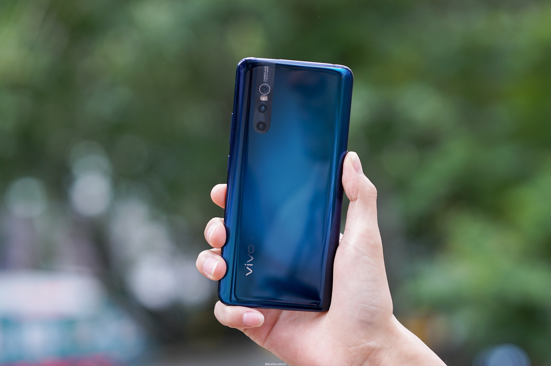 vivox27什么时候上市的