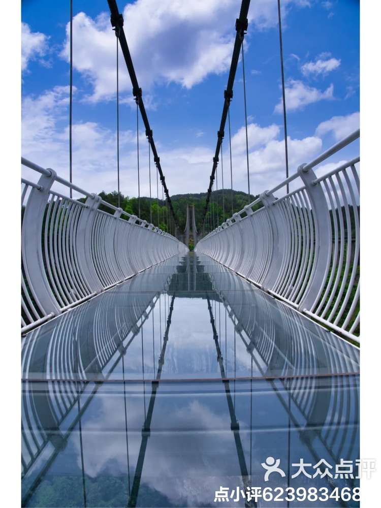 国内哪里有玻璃栈道的景点