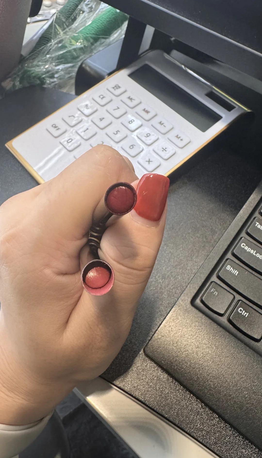 口红过期了还可以继续使用吗