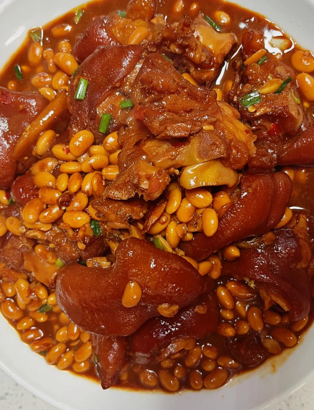 清水烀猪蹄的家常做法