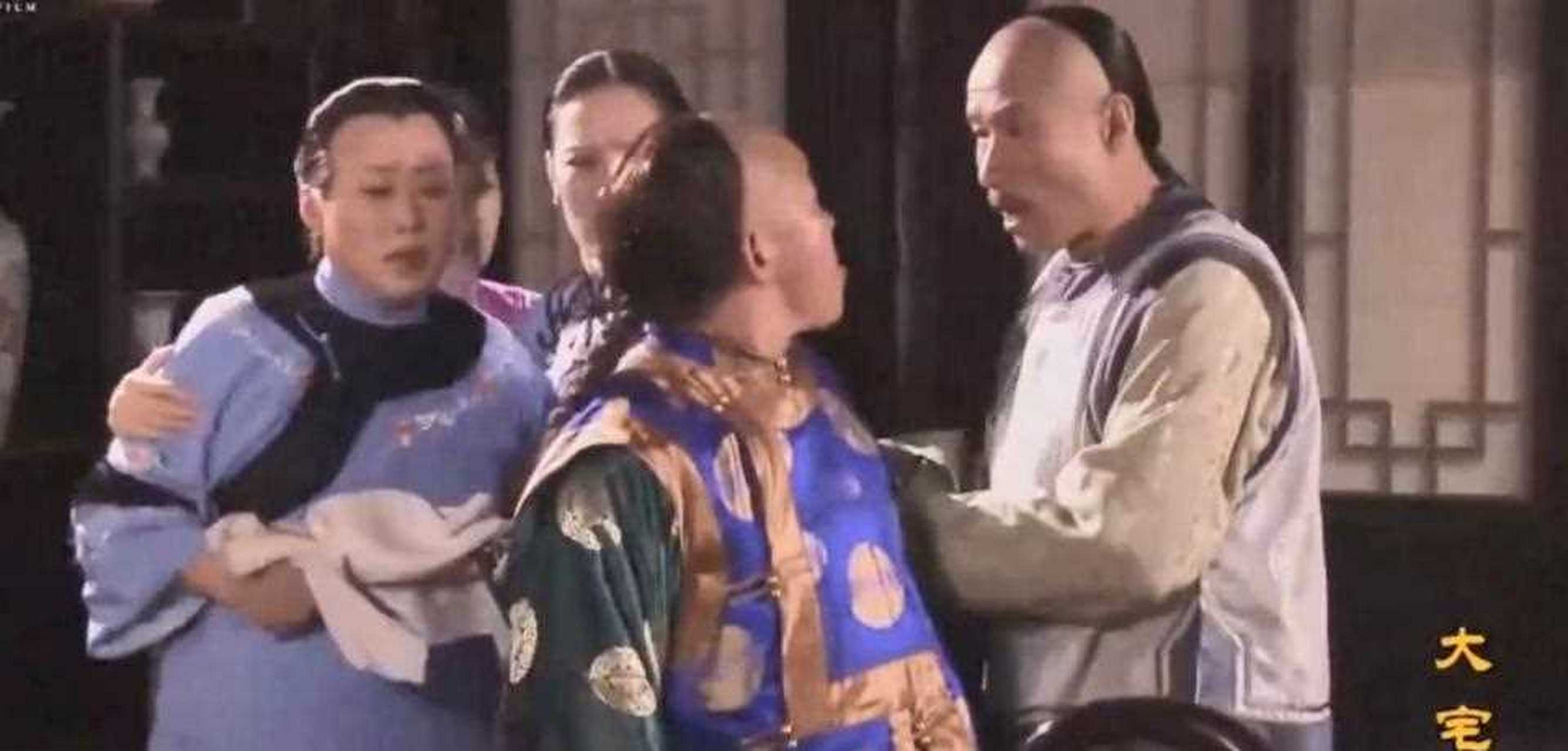 大宅门韩荣发糟蹋了谁