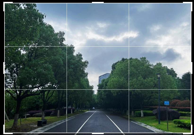 相机九宫格拍照怎么设置