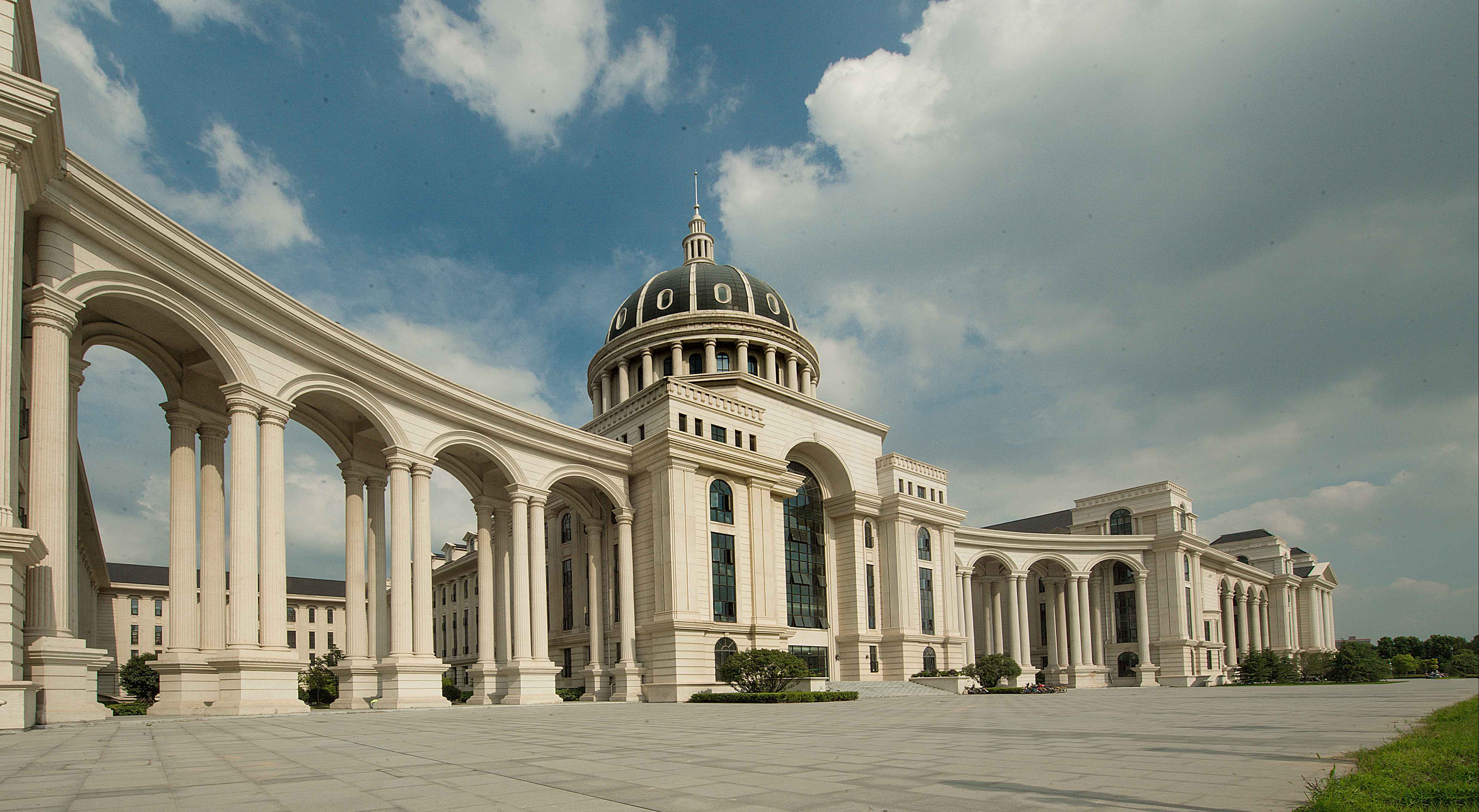 濮大是濮阳职业技术学院吗