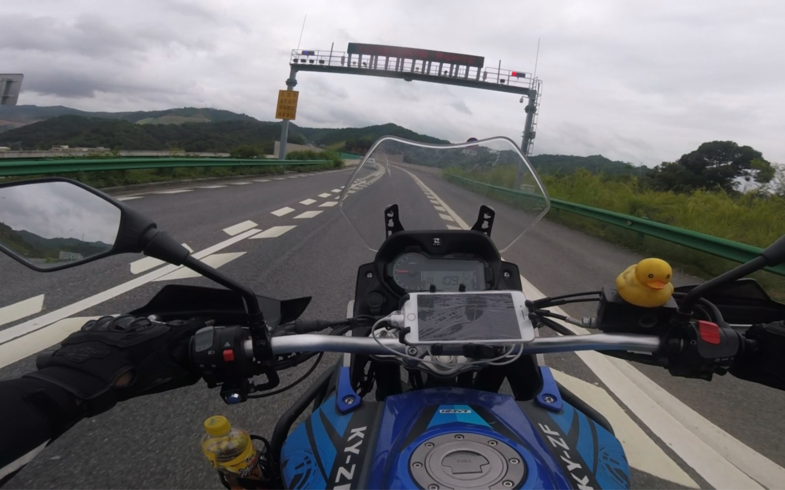 哪种摩托车可以上高速