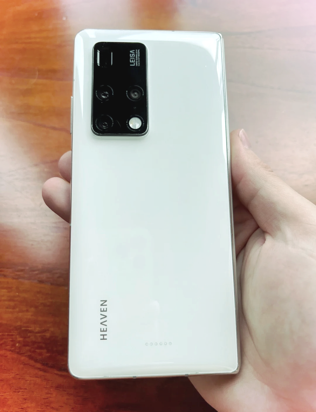 华为nova2是华为什么