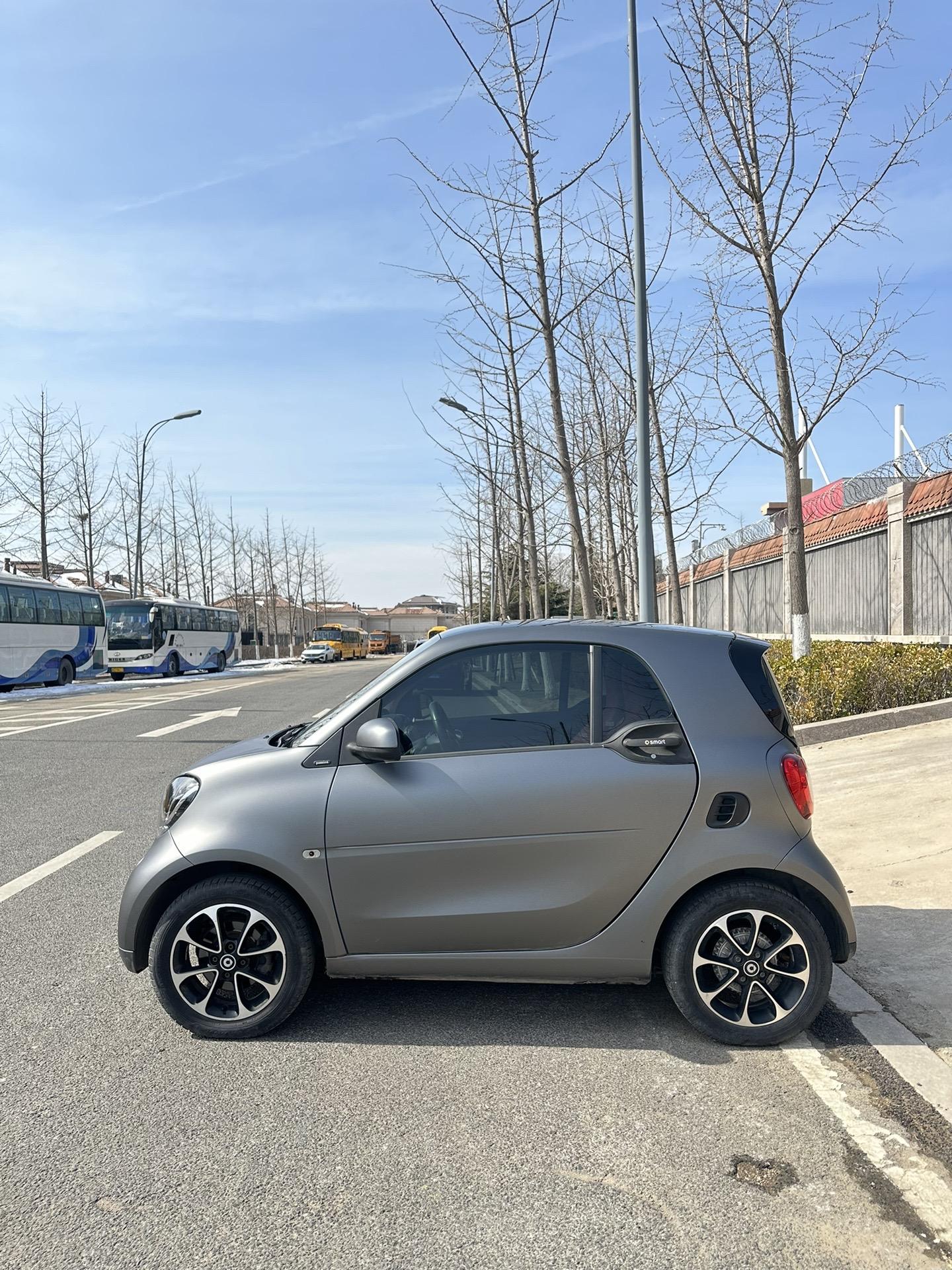 奔驰samter多少钱一辆