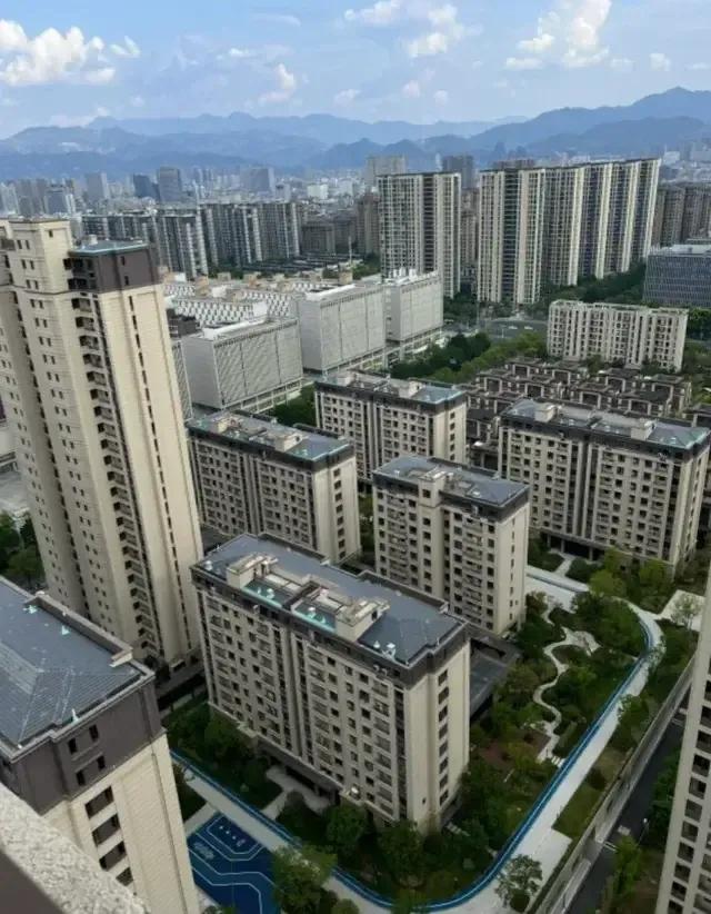 18层的楼房选几层最好