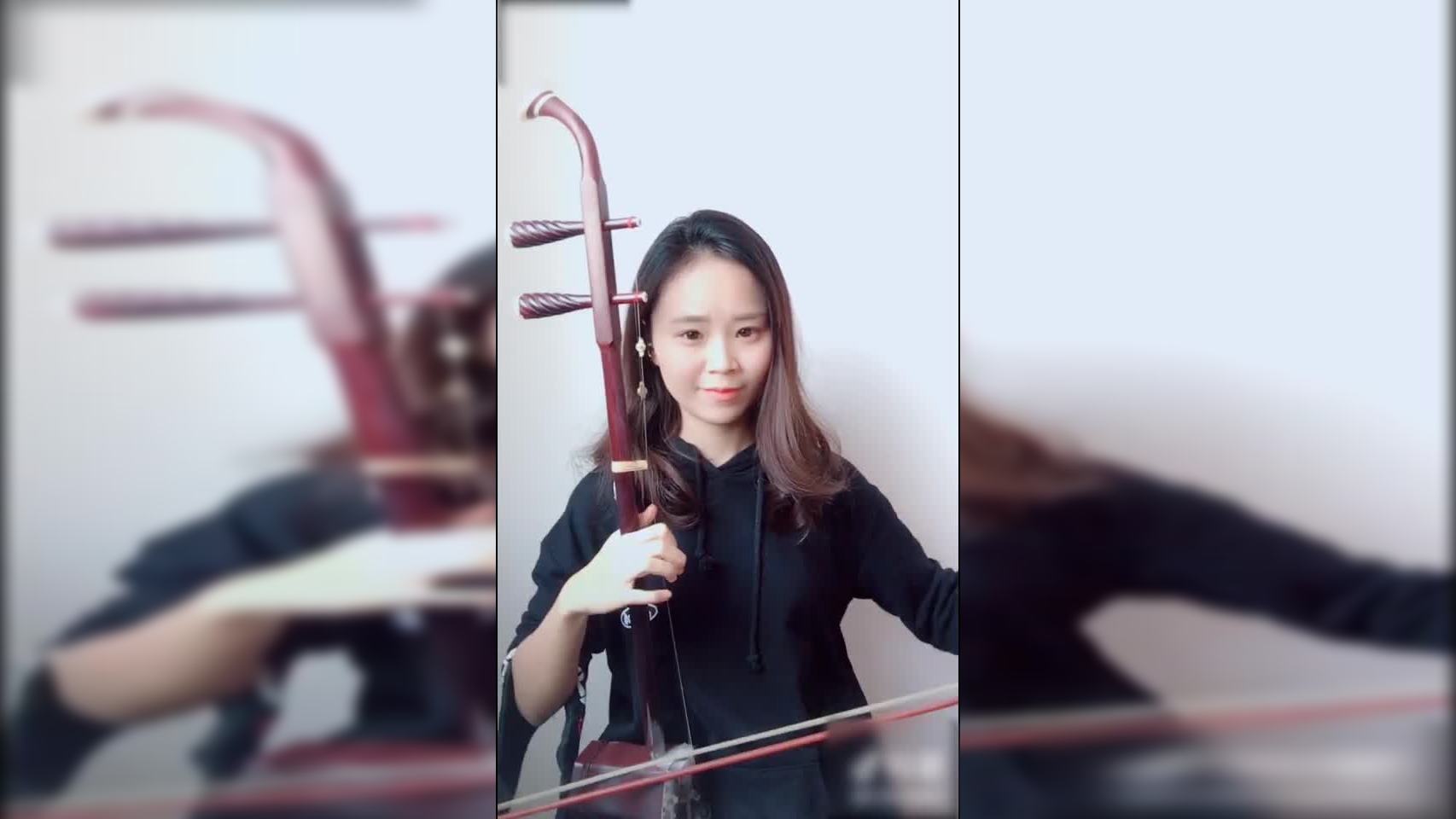 我拥抱着爱,你从梦中醒来是什么歌