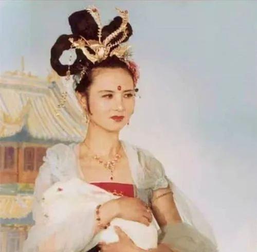 爱你一万年嫦娥是哪个演的