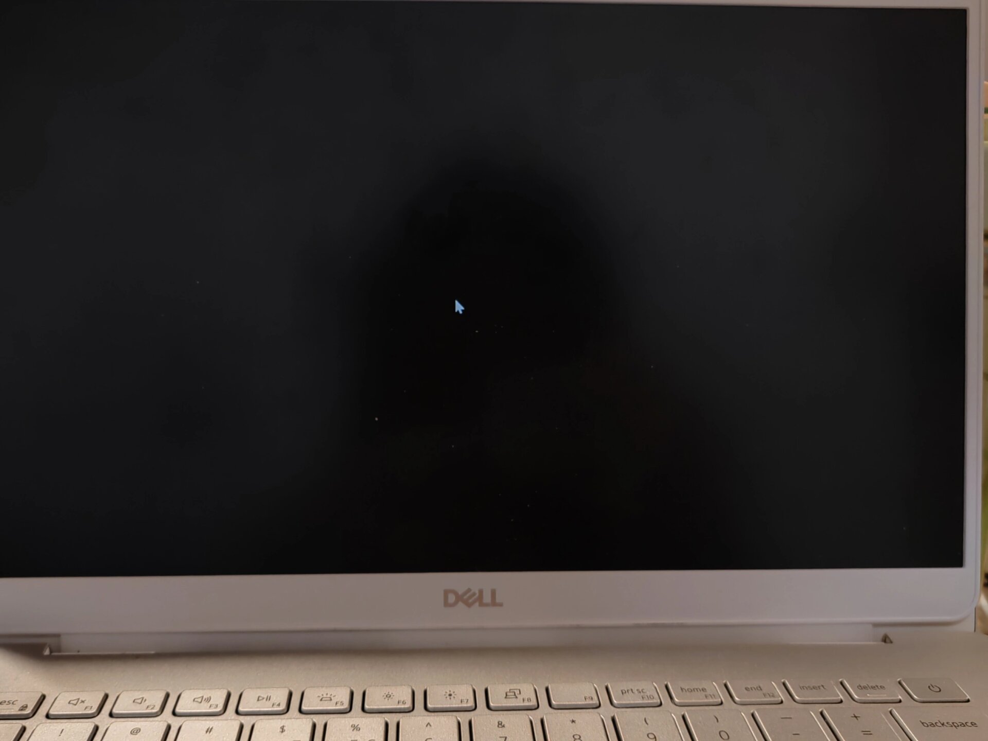 戴尔电脑黑屏了怎么恢复正常