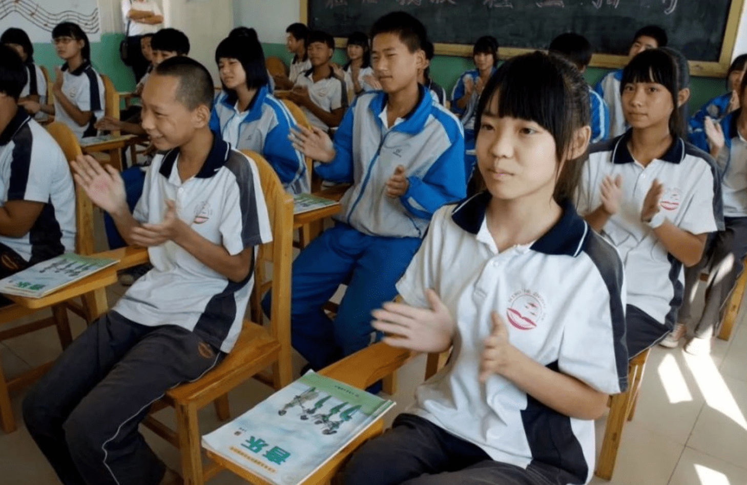 尖子生家长会班主任发言稿