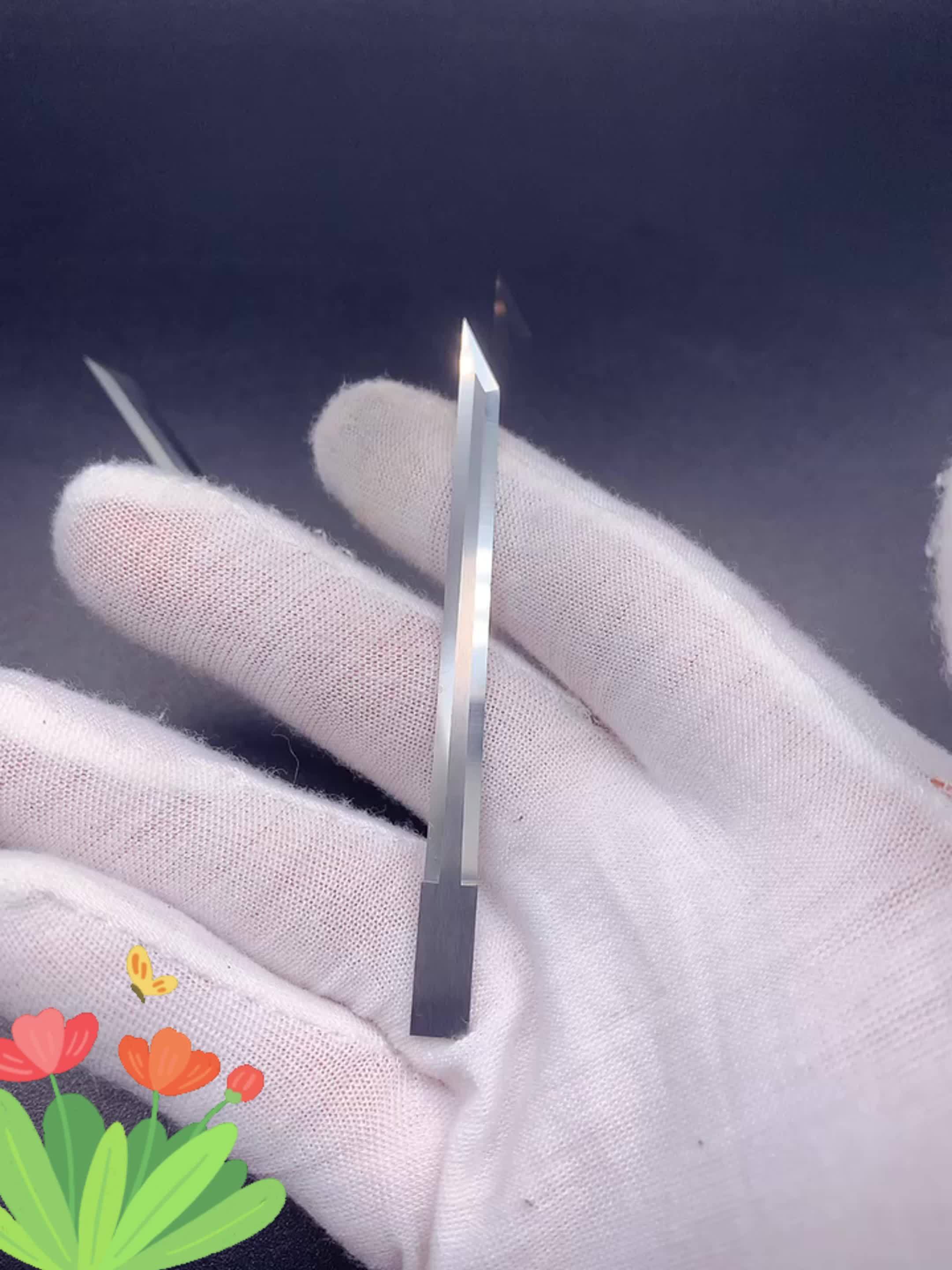 锯齿上的钨钢是什么材质