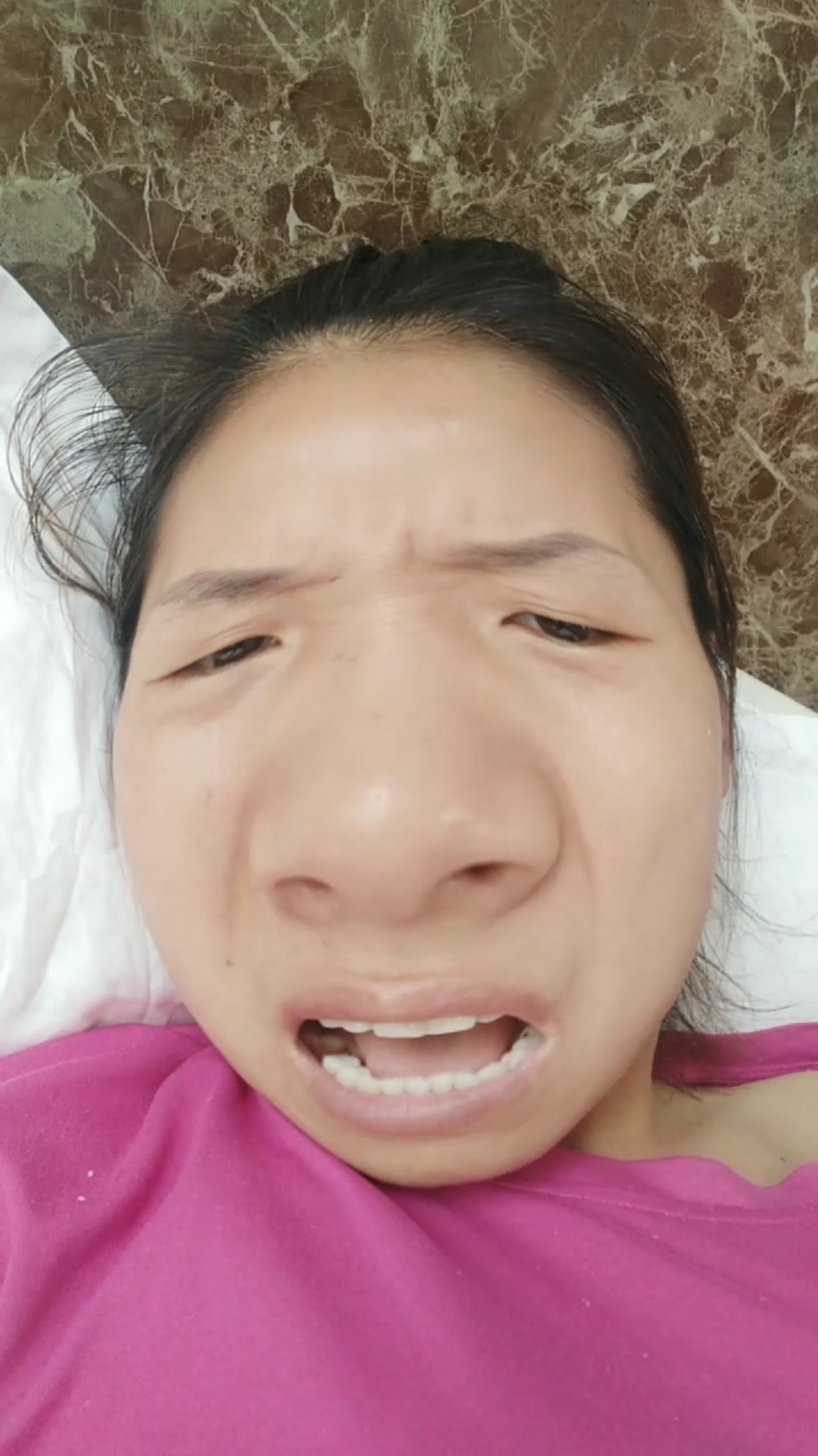 长的丑活的久是什么歌