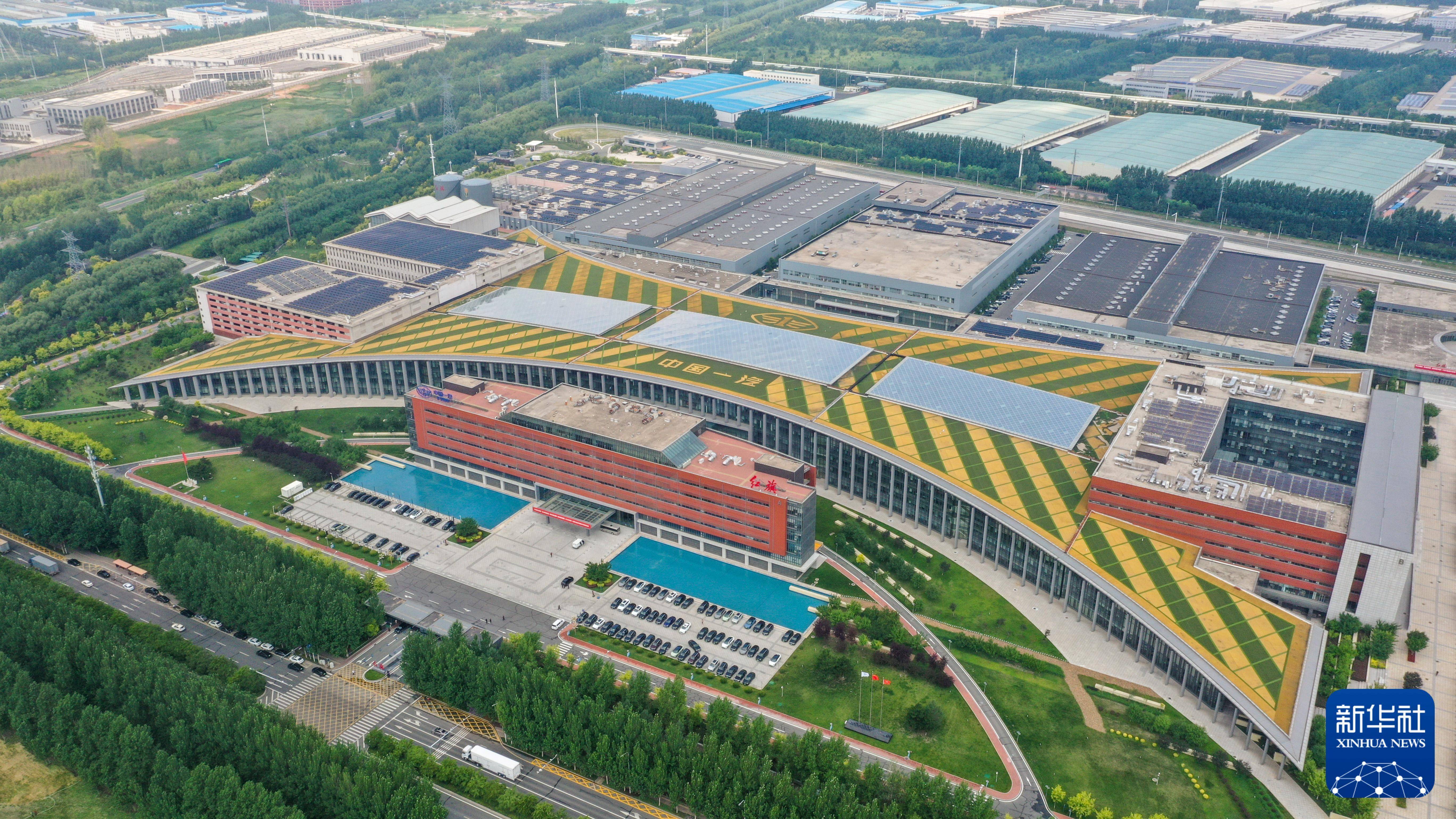 长春第一汽车制造厂算机械厂吗