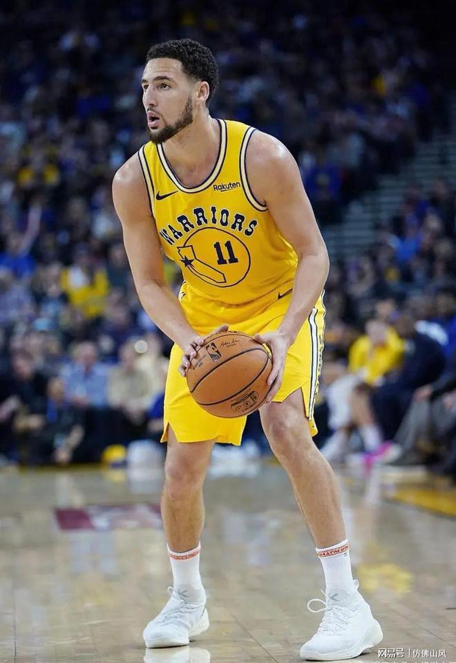 顶级投手汤普森是怎样投篮的?