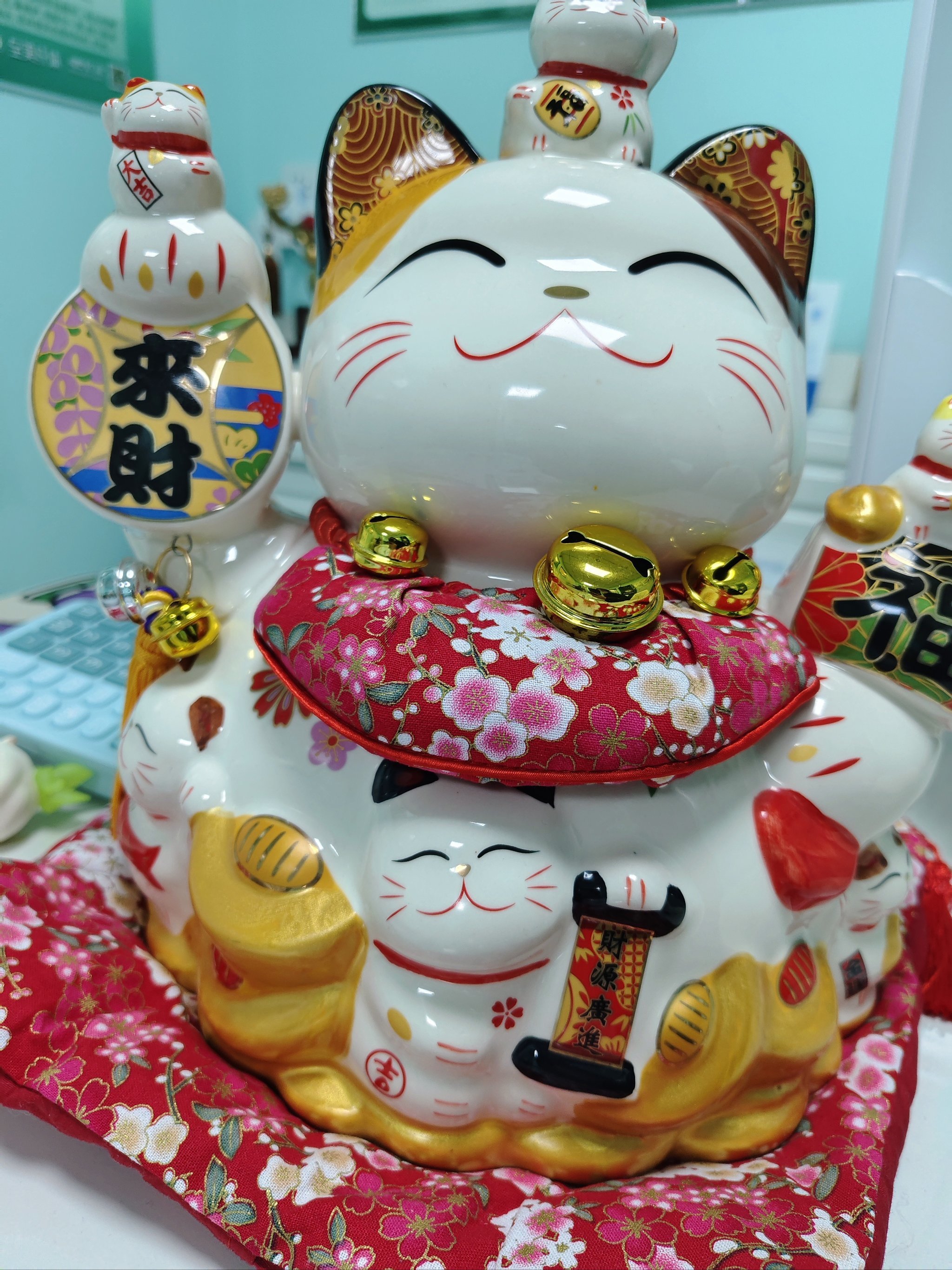 床头放一样东西必定发财