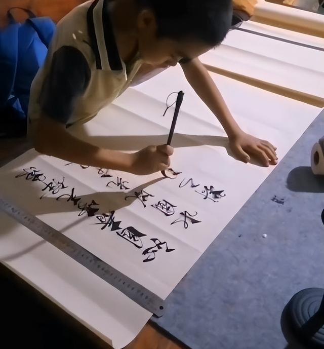 被称为小神童的是哪位特级大师