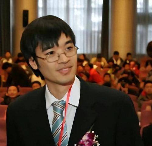 被称为小神童的是哪位特级大师