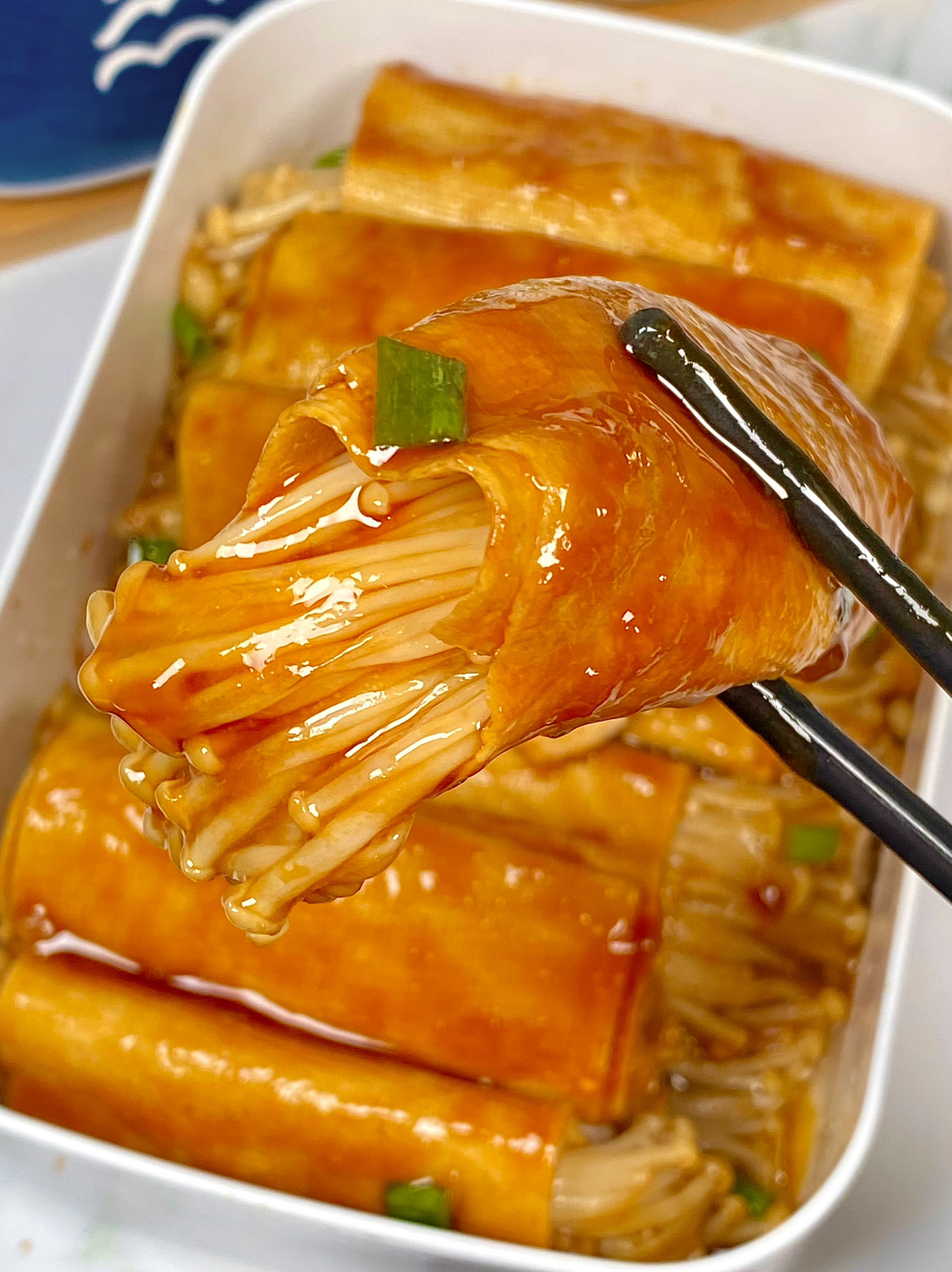 炸豆皮卷金针菇怎么做