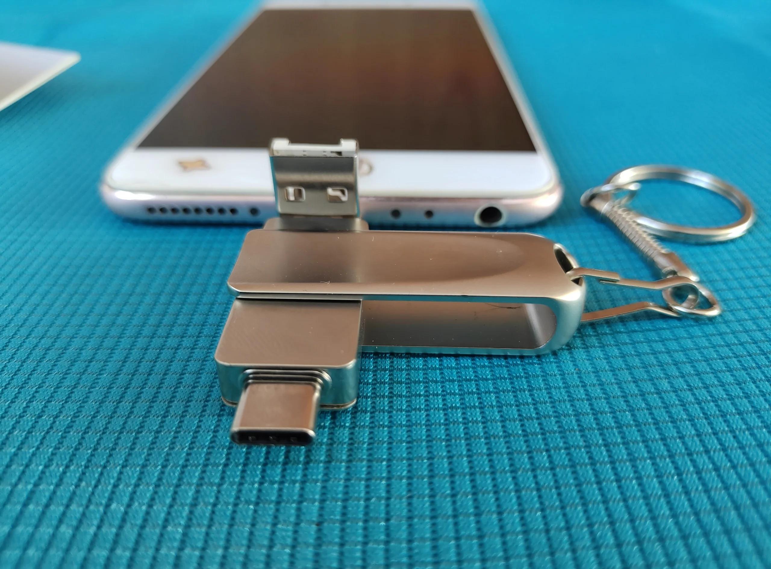 u盘转换器怎么在手机上使用