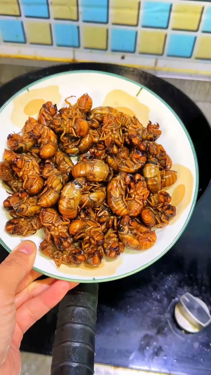 爬蚱怎么做才好吃爬蚱的做法