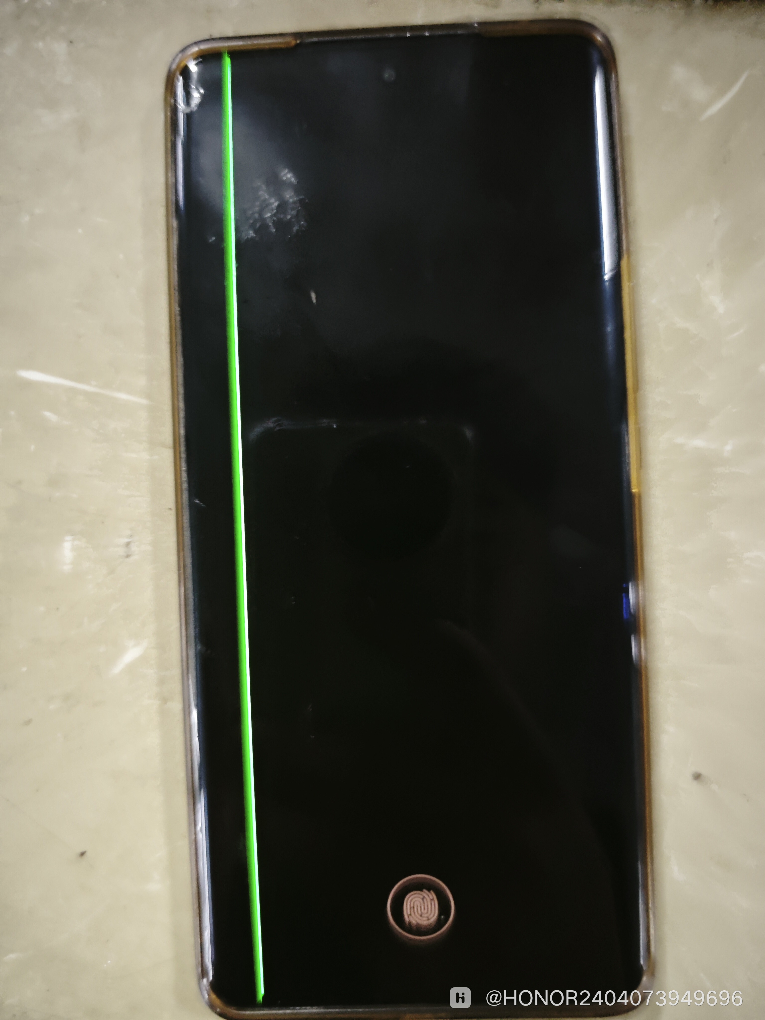 手机屏上出现一条一条竖线