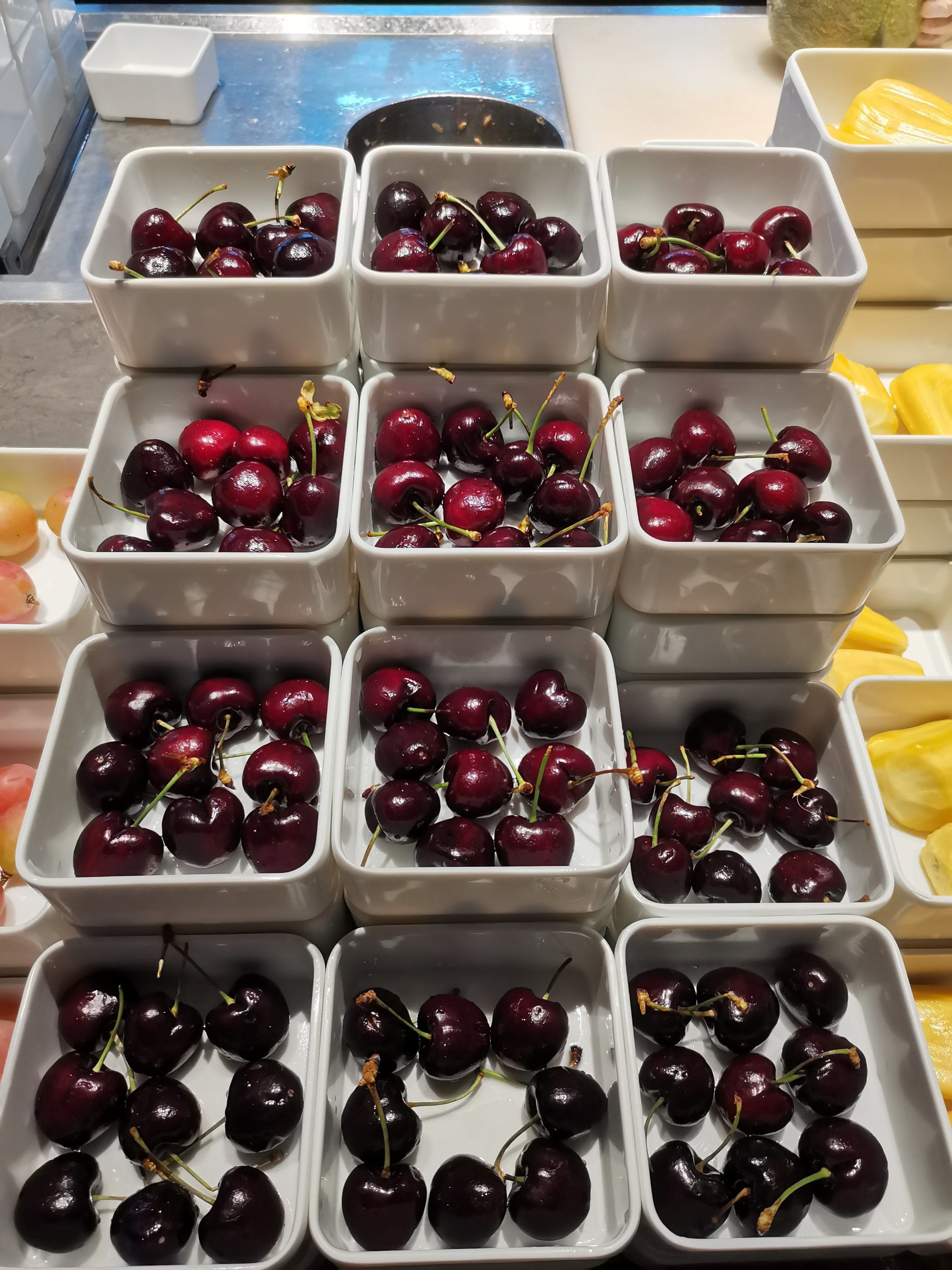 孕妇吃草莓和车厘子的好处