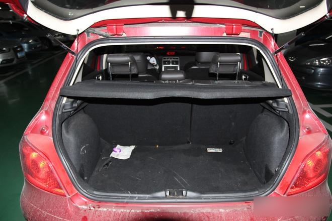 车后备箱打不开怎么办