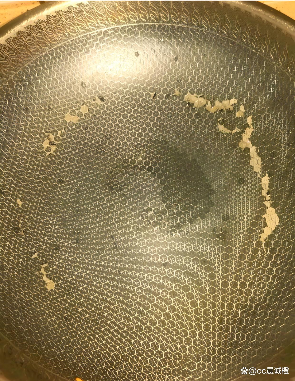 不粘涂层掉了锅子还能用吗