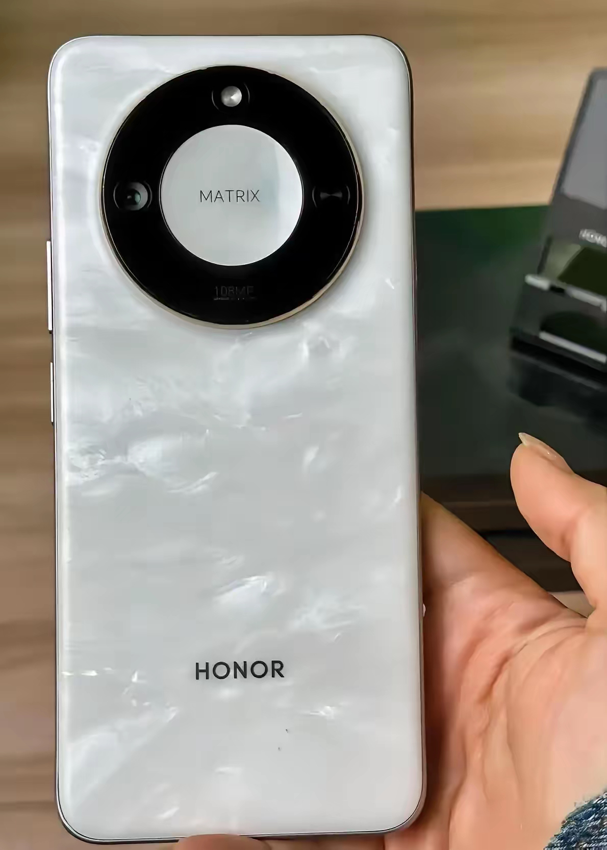 一般手机换个屏幕要多少钱