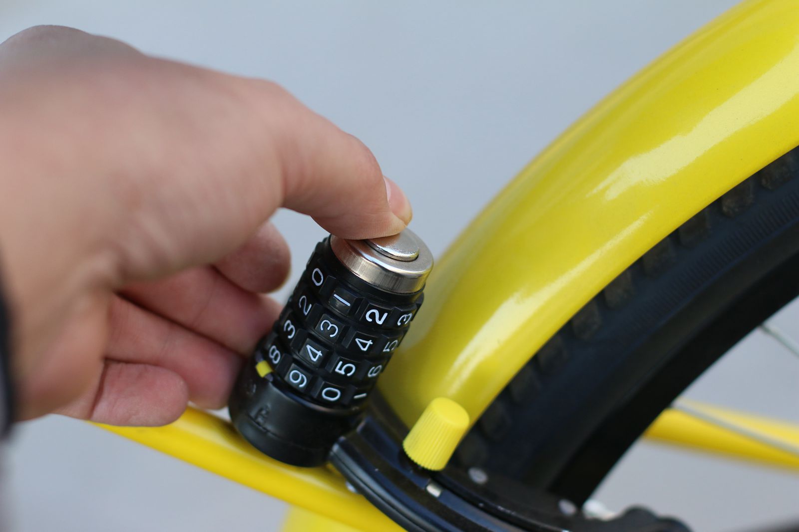 怎样破解ofo共享单车密码锁？