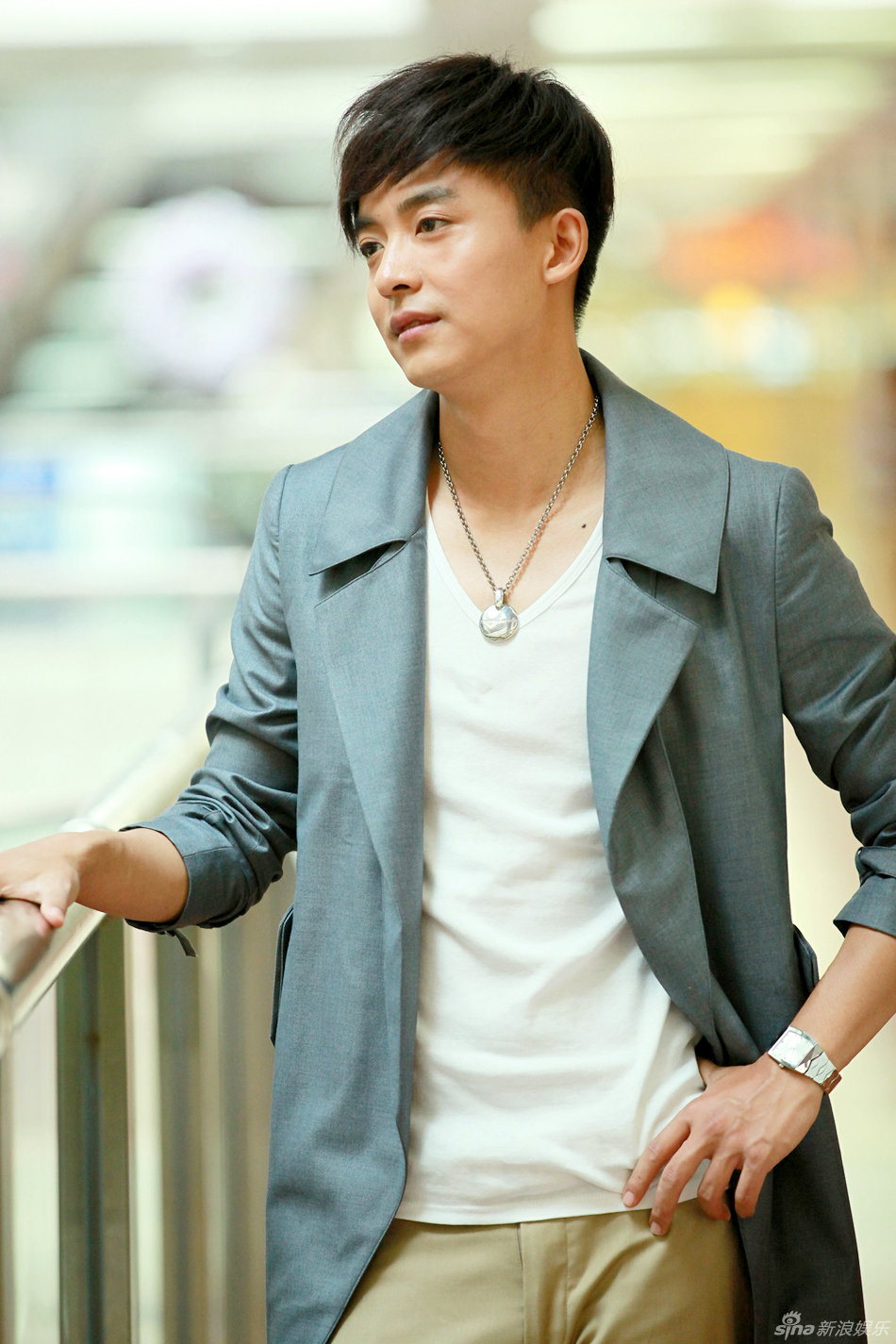 李佳航个人资料作品介绍